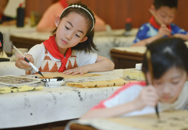 站在孩子实在需求一边实际中一些园所都乐意尝试新的教育模式 站在孩子实在需求一边实际中一些园所都乐意尝试新的教育模式