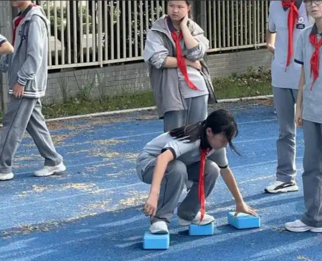 在动态中习得的团队精神