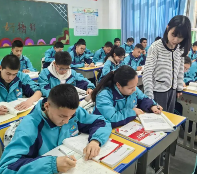 教育更深层次的命题同体