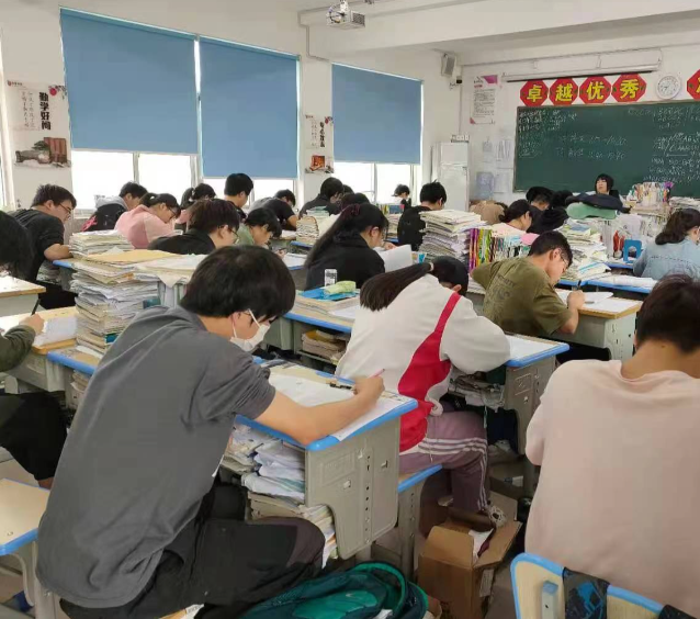 标准处理学生带入学校的