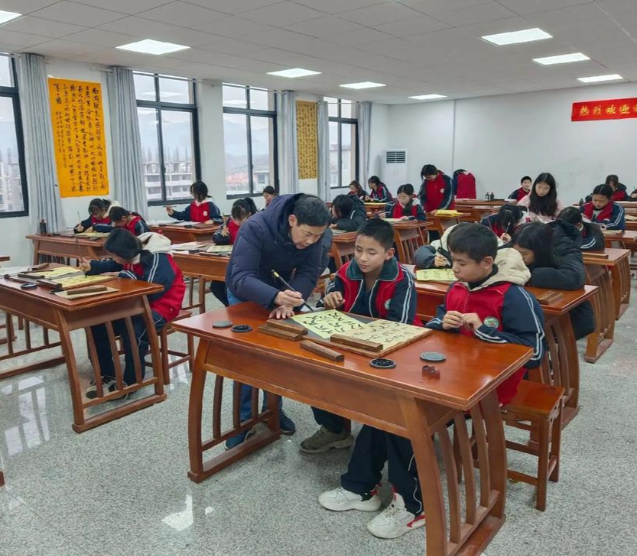 墨香氤氲笔锋流通各具特