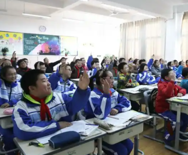 守护教育公正以标准办学