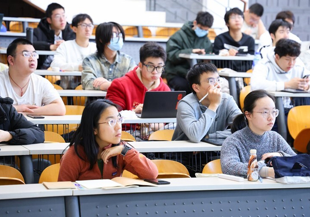 与久远提高人才培养质量