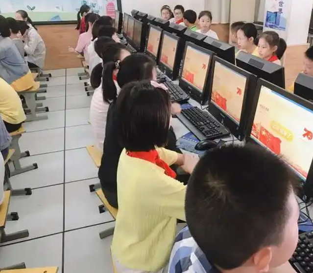 实景教育沉溺式科创体会
